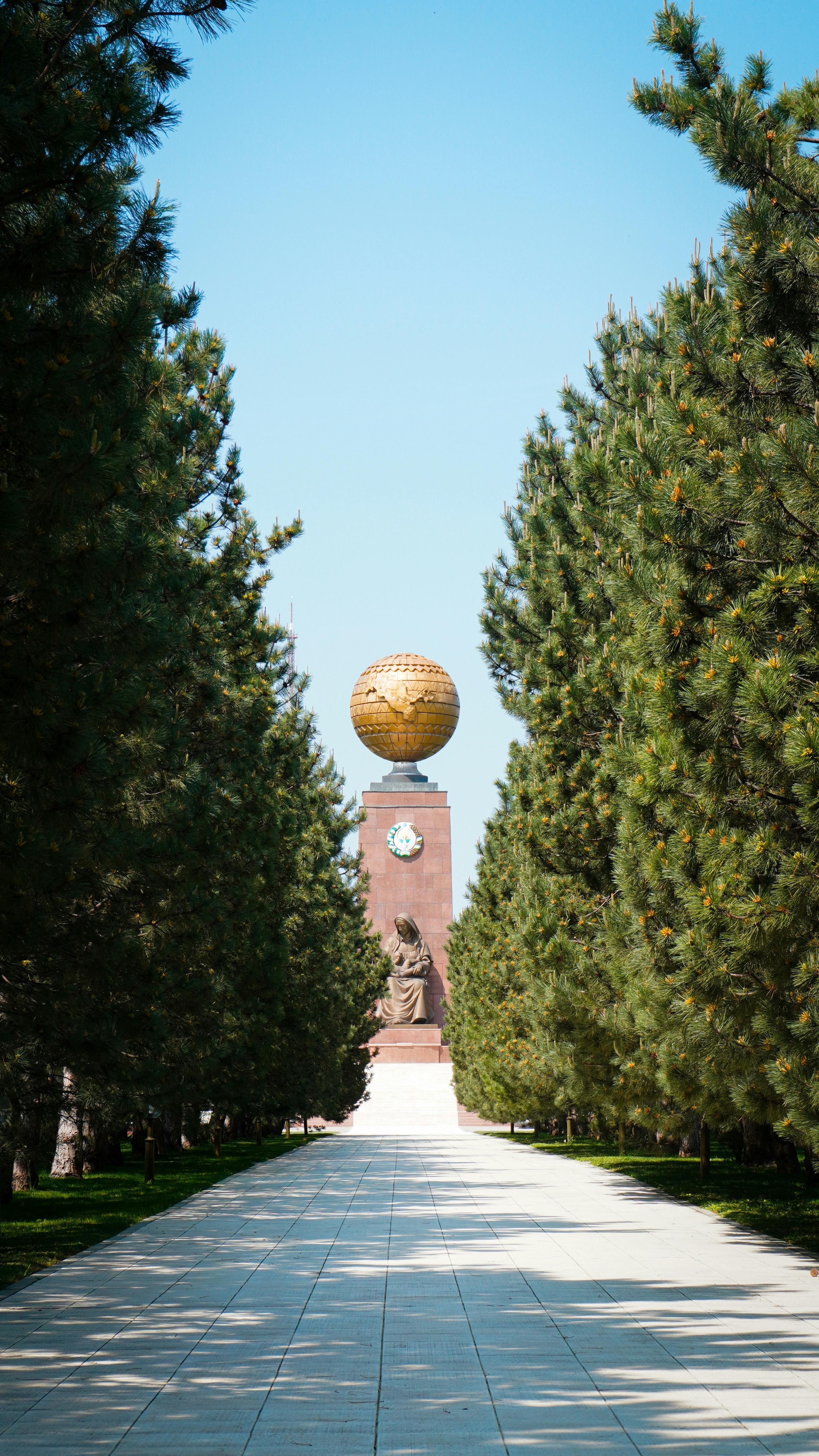 Golden Globe Monument on Pine Avenue