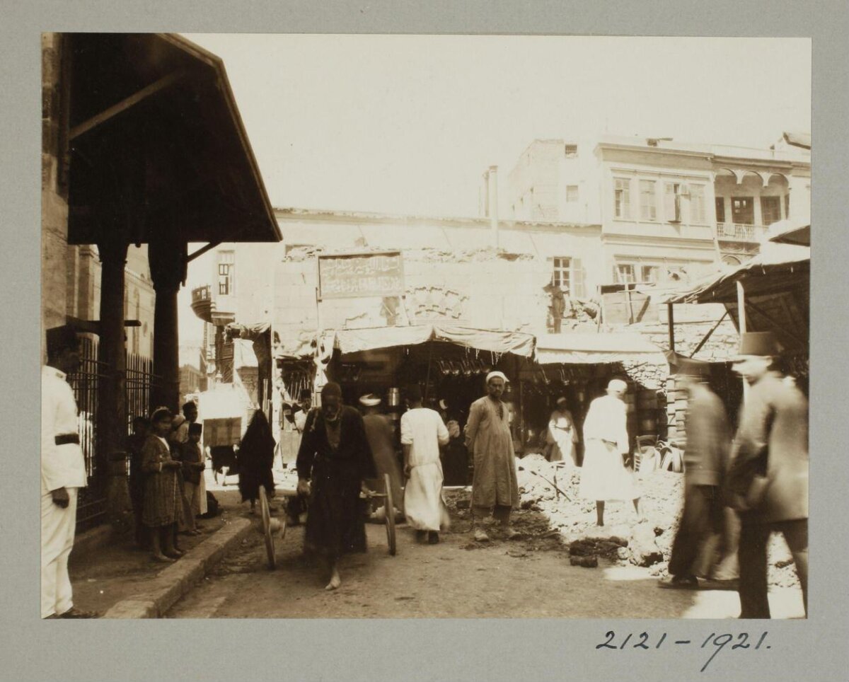 1921 Busy Street Market Scene
