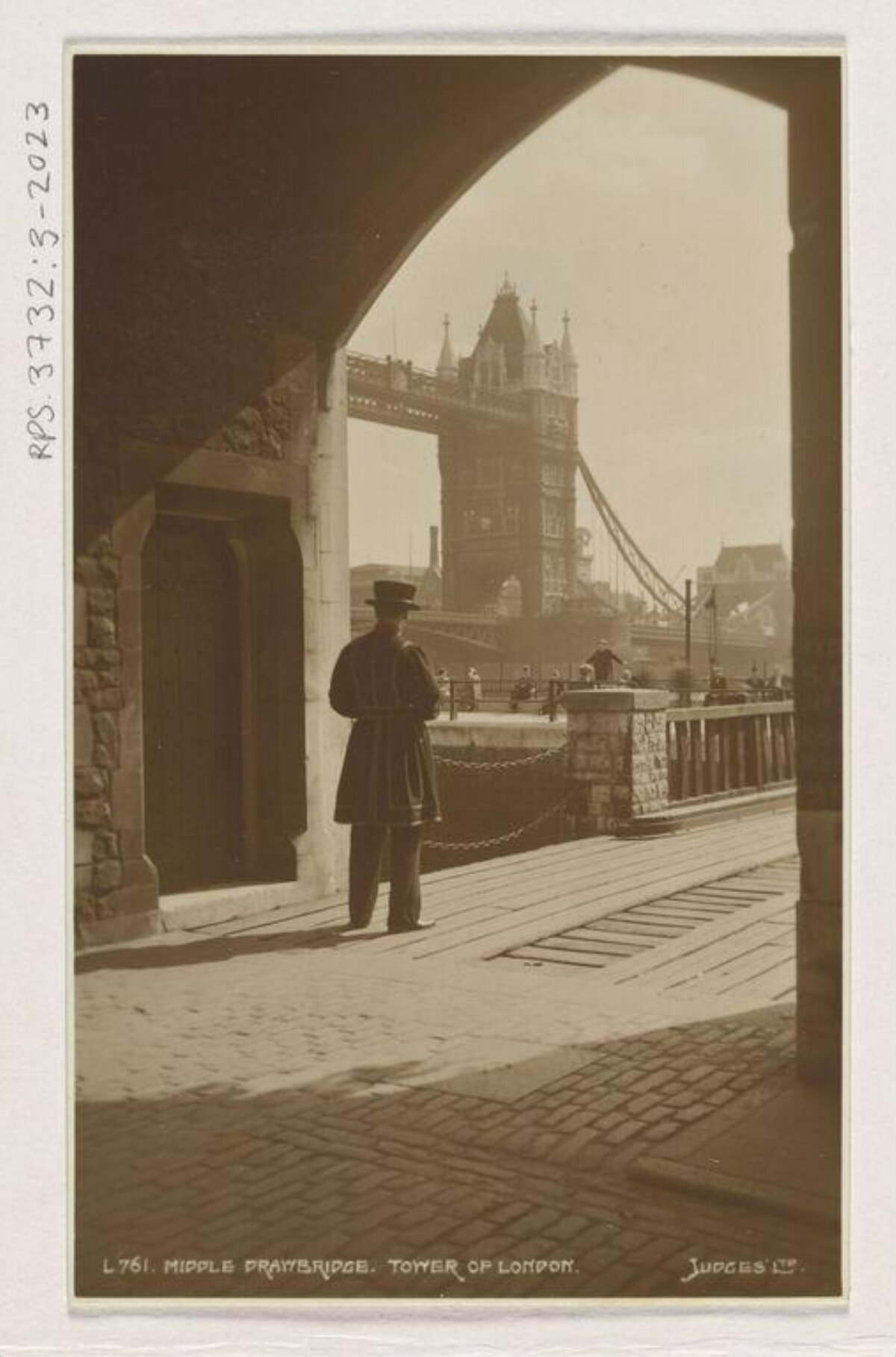 Vintage View from Middle Draybridge London