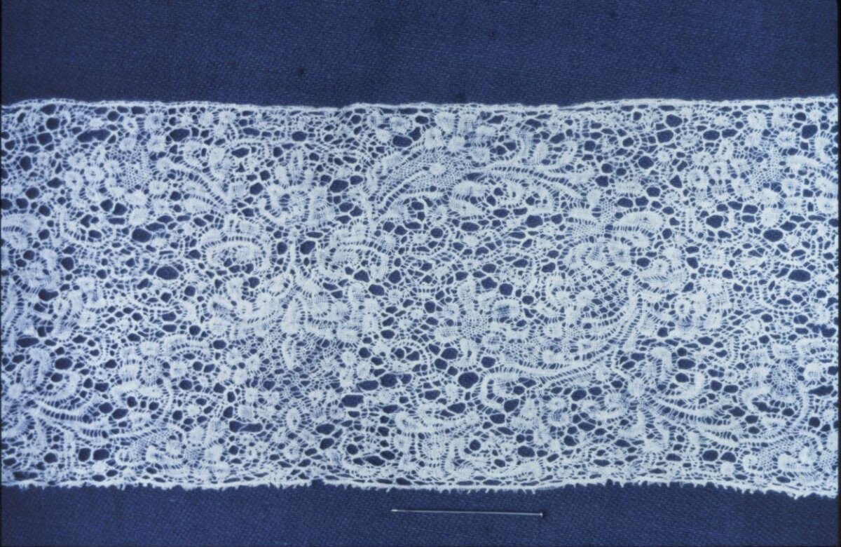 White Handmade Lace Trim