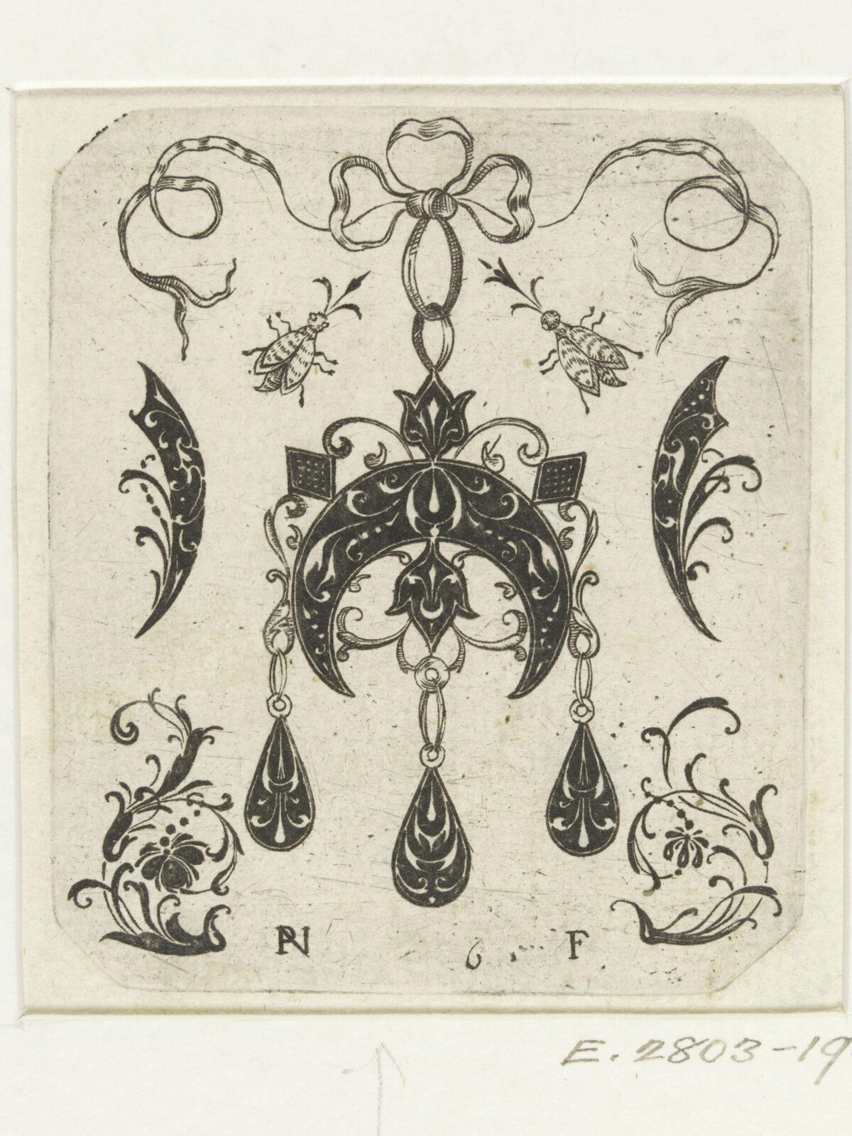 Vintage Pendant Jewelry Design Engraving