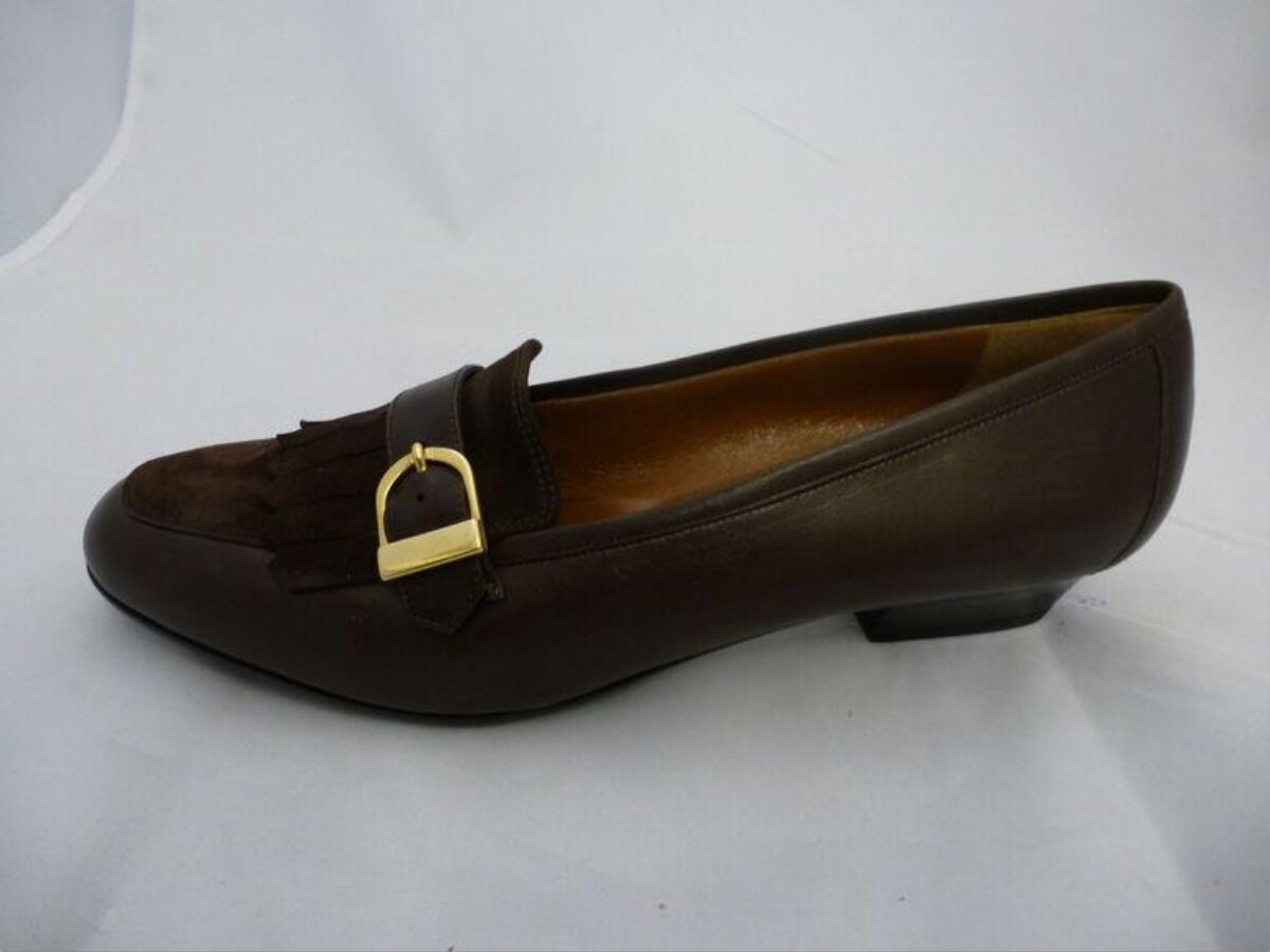 Brown Leather Low Heel Pump