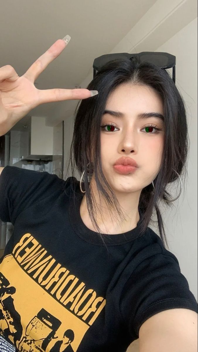 Image 28338 — Beauty