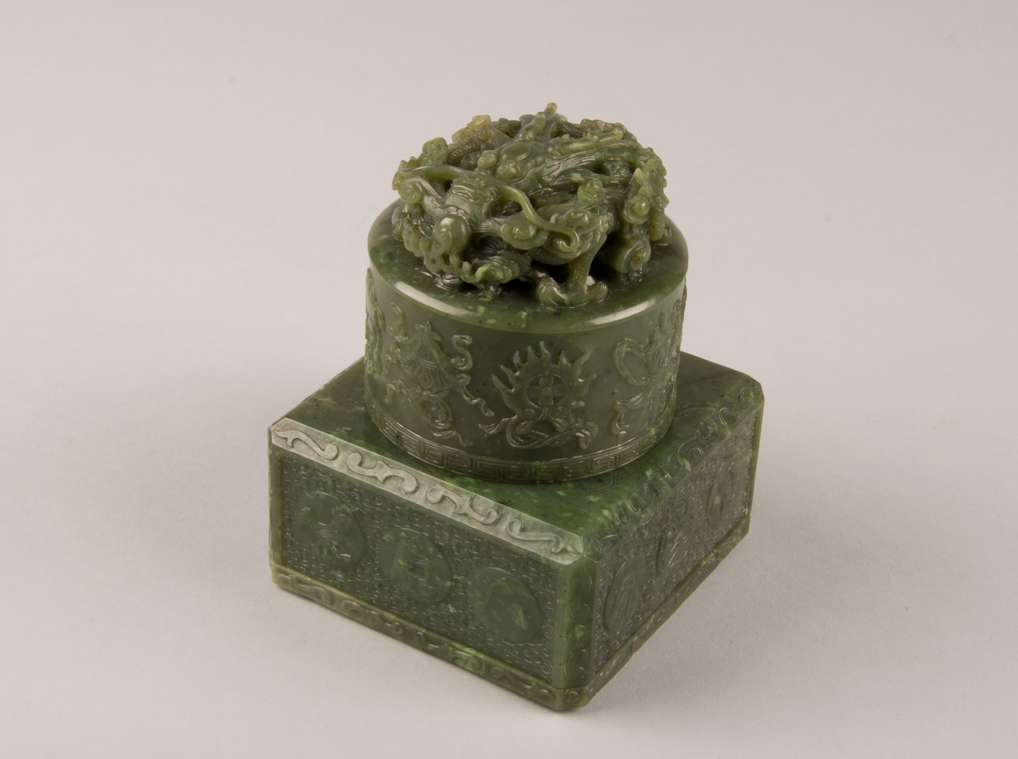 Green Jade Carved Dragon Seal