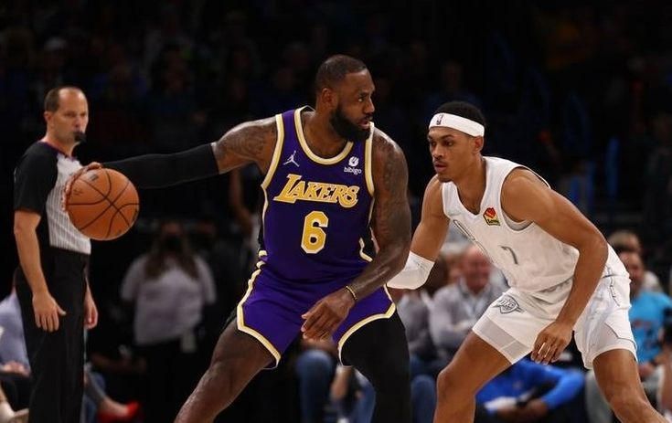 LeBron James Dribbles in NBA Game