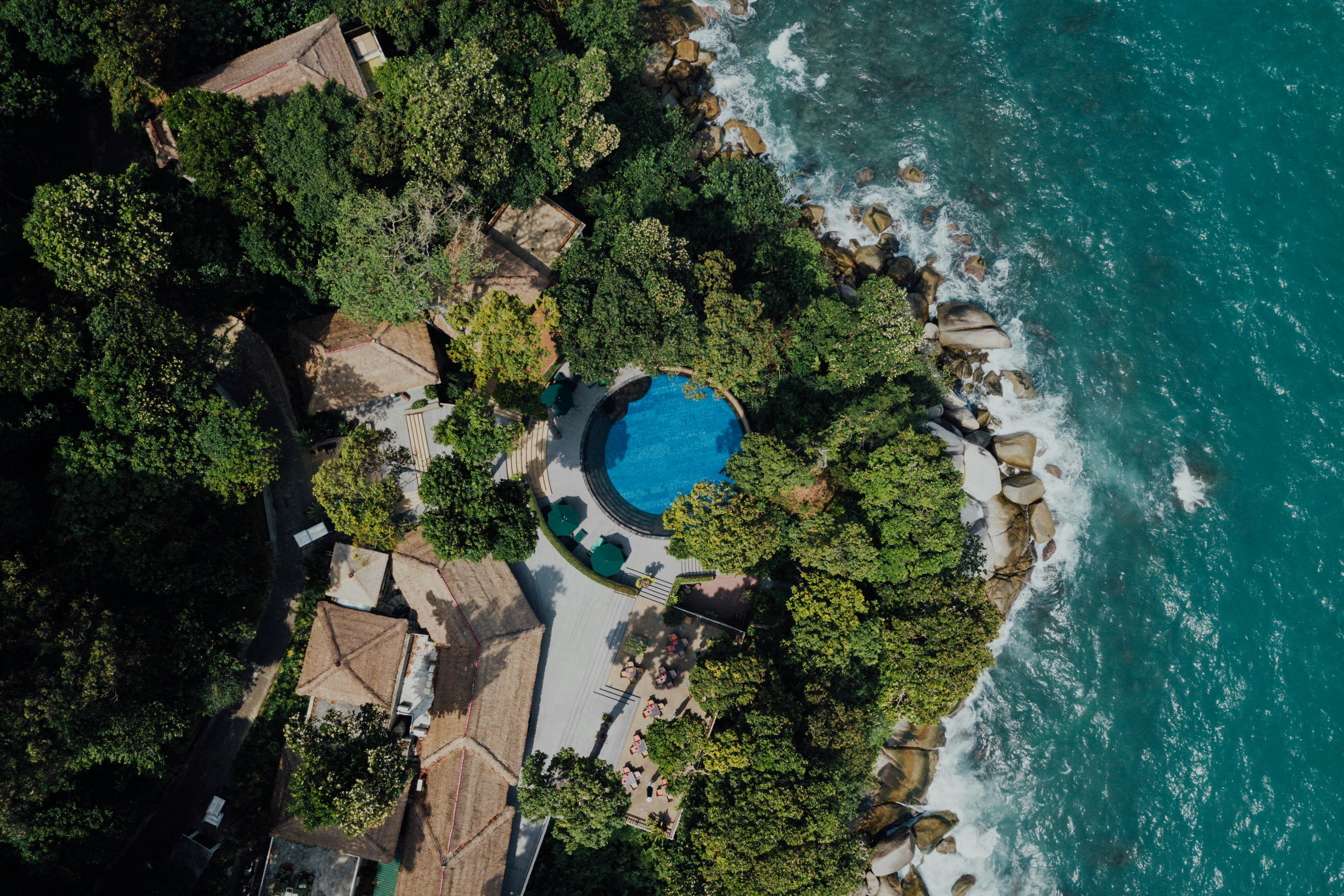 Aerial View of Seaside Cliff Resort