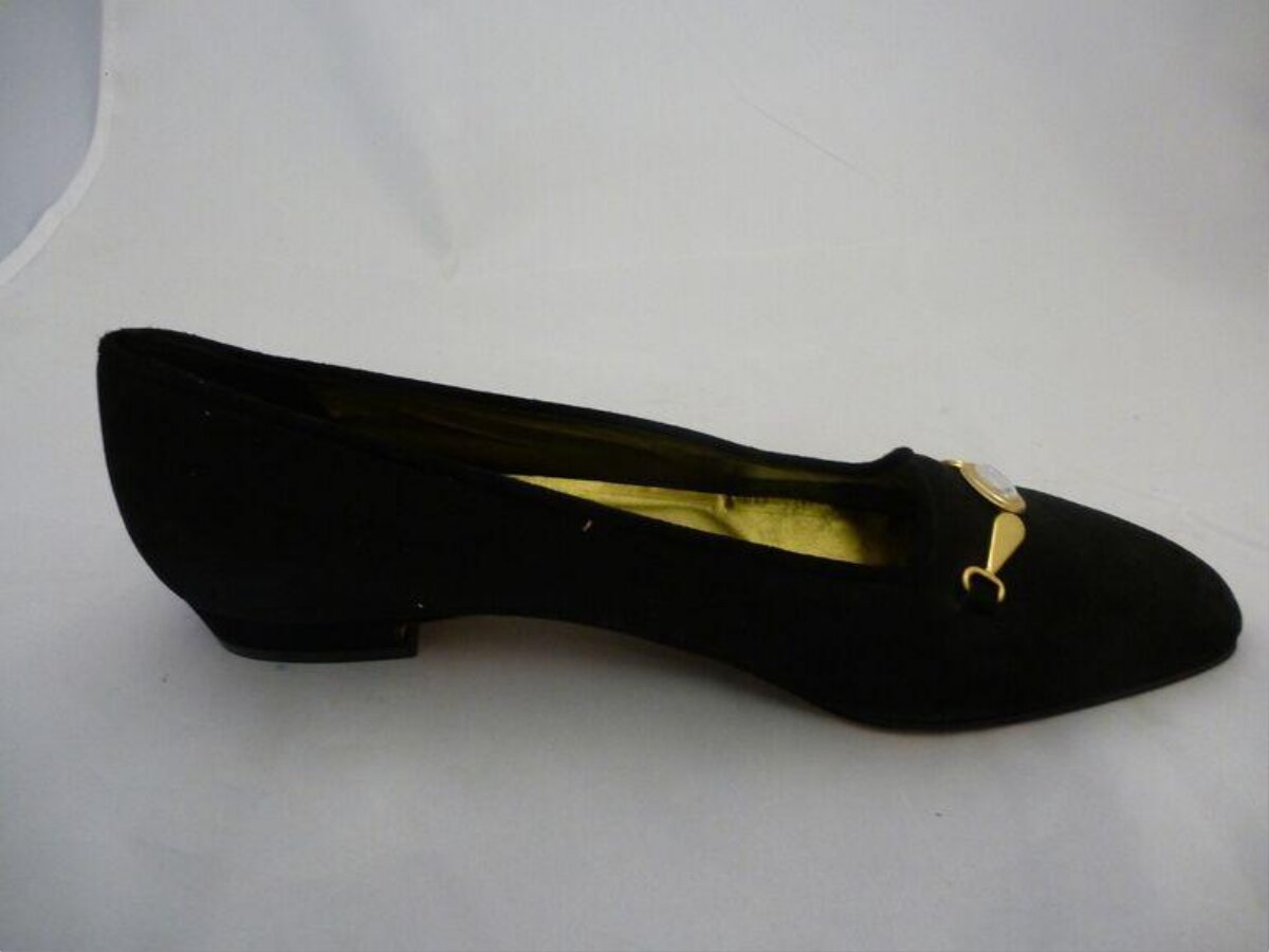 Black Flat Dress Shoe