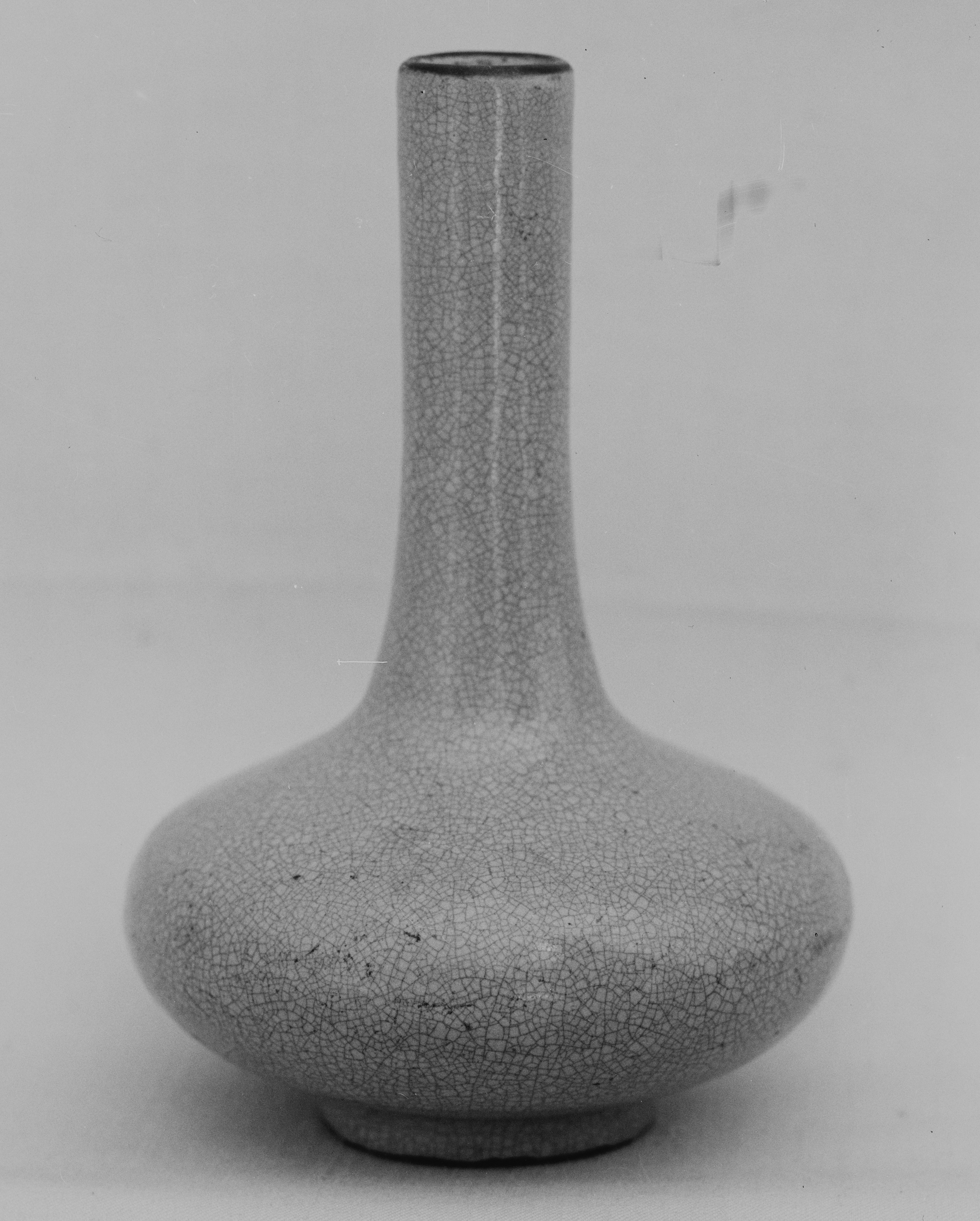 Cracked Glaze Porcelain Vase