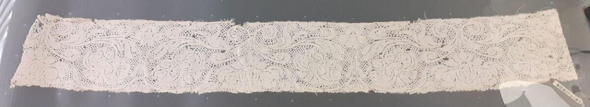 Vintage Handmade Lace Strip
