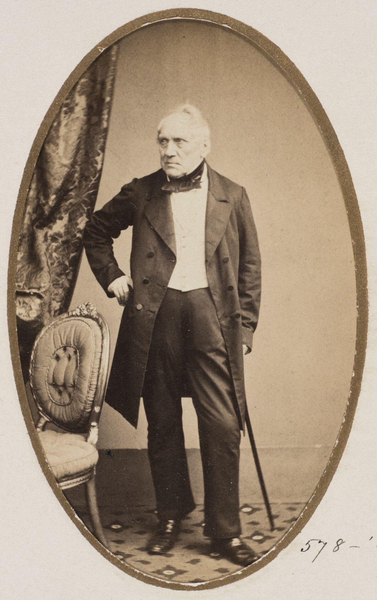 Oval Portrait of 19th Century Elderly Gentleman