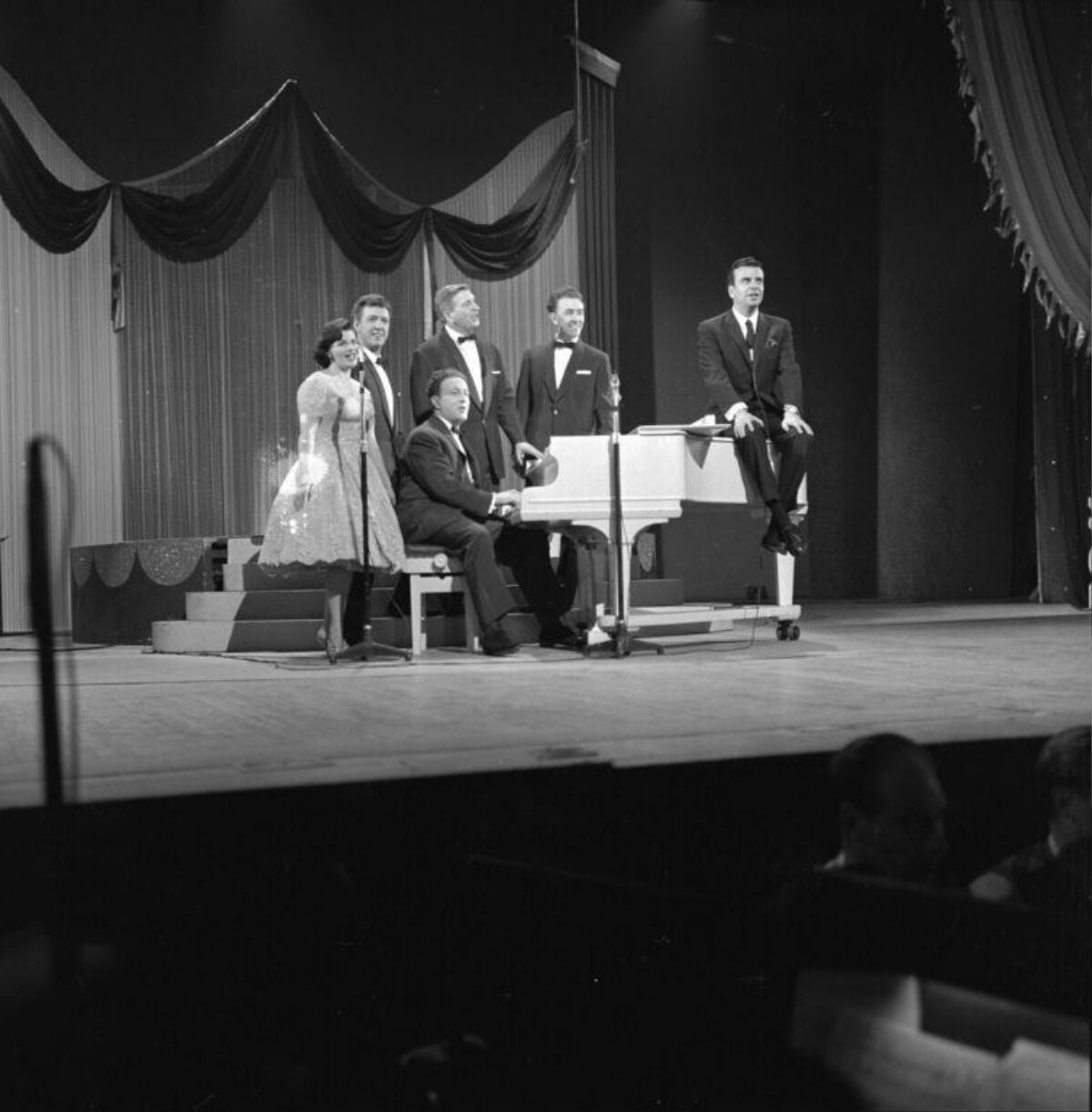 Vocal Group Stage Performance