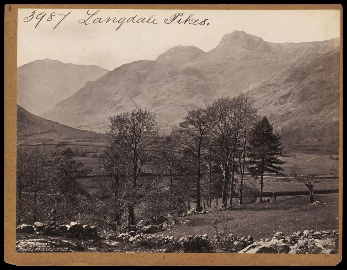 Langdale Pikes Mountain Landscape