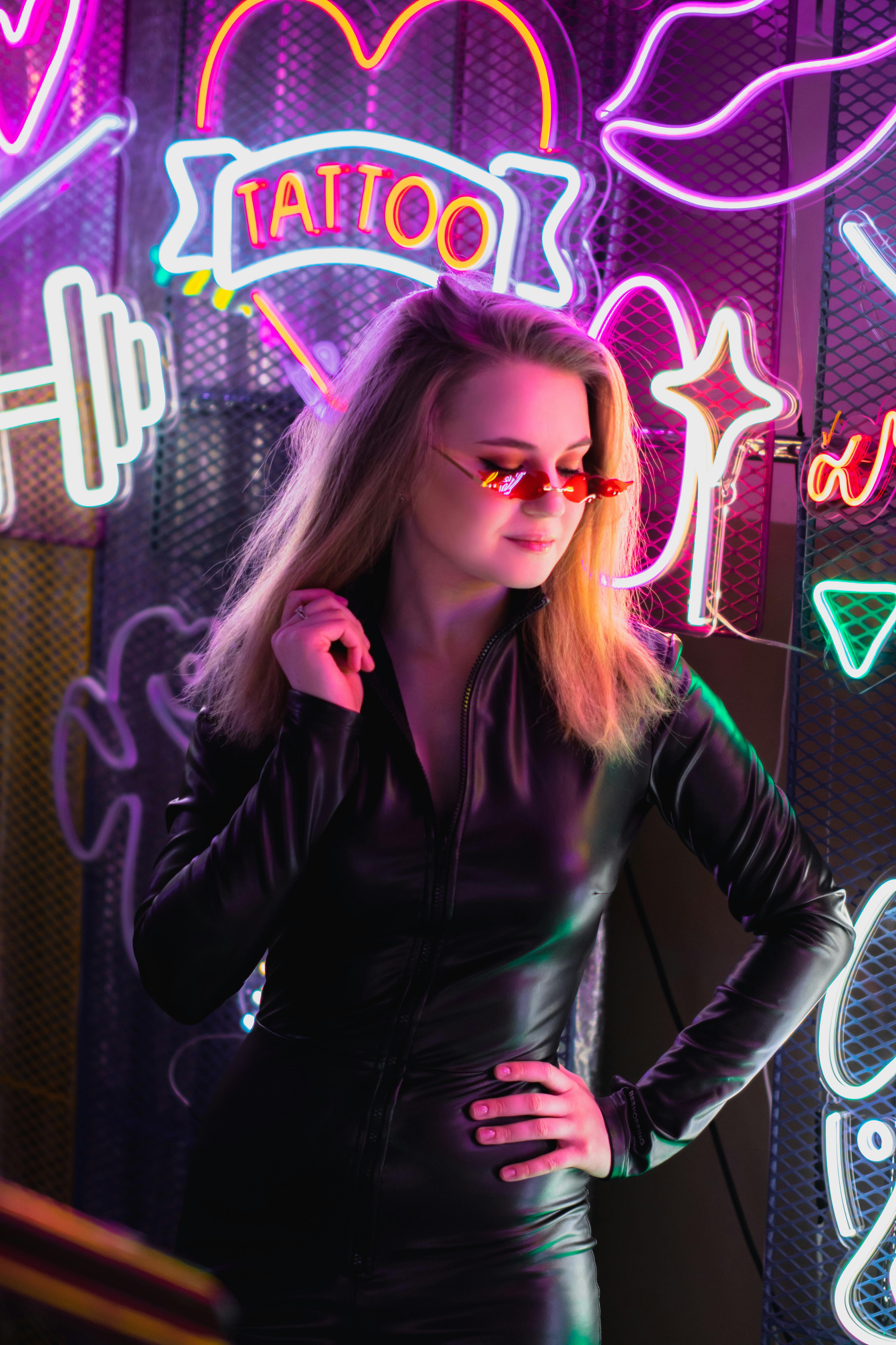 Cyberpunk / Neon