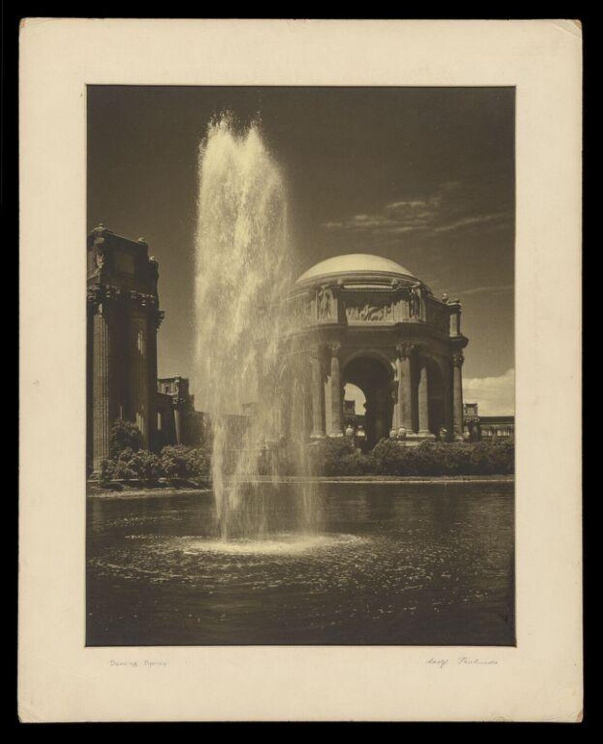 Dancing Spray at Palace of Fine Arts