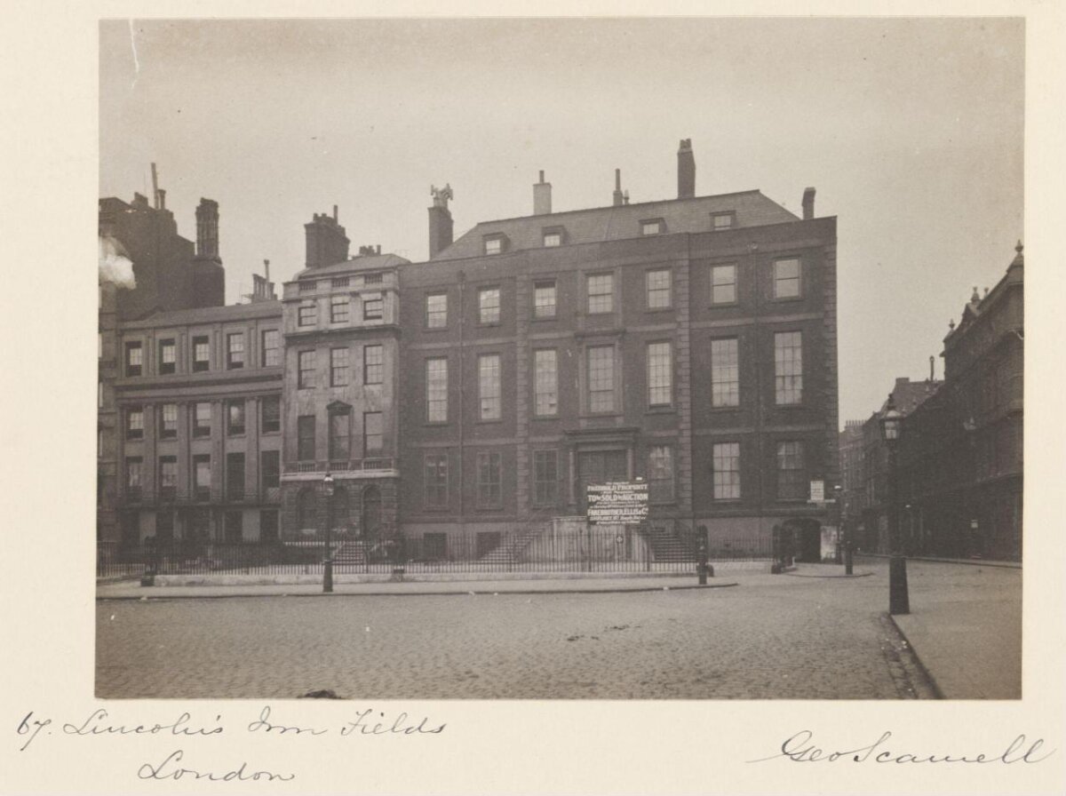 Lincoln's Inn Fields London Townhouses