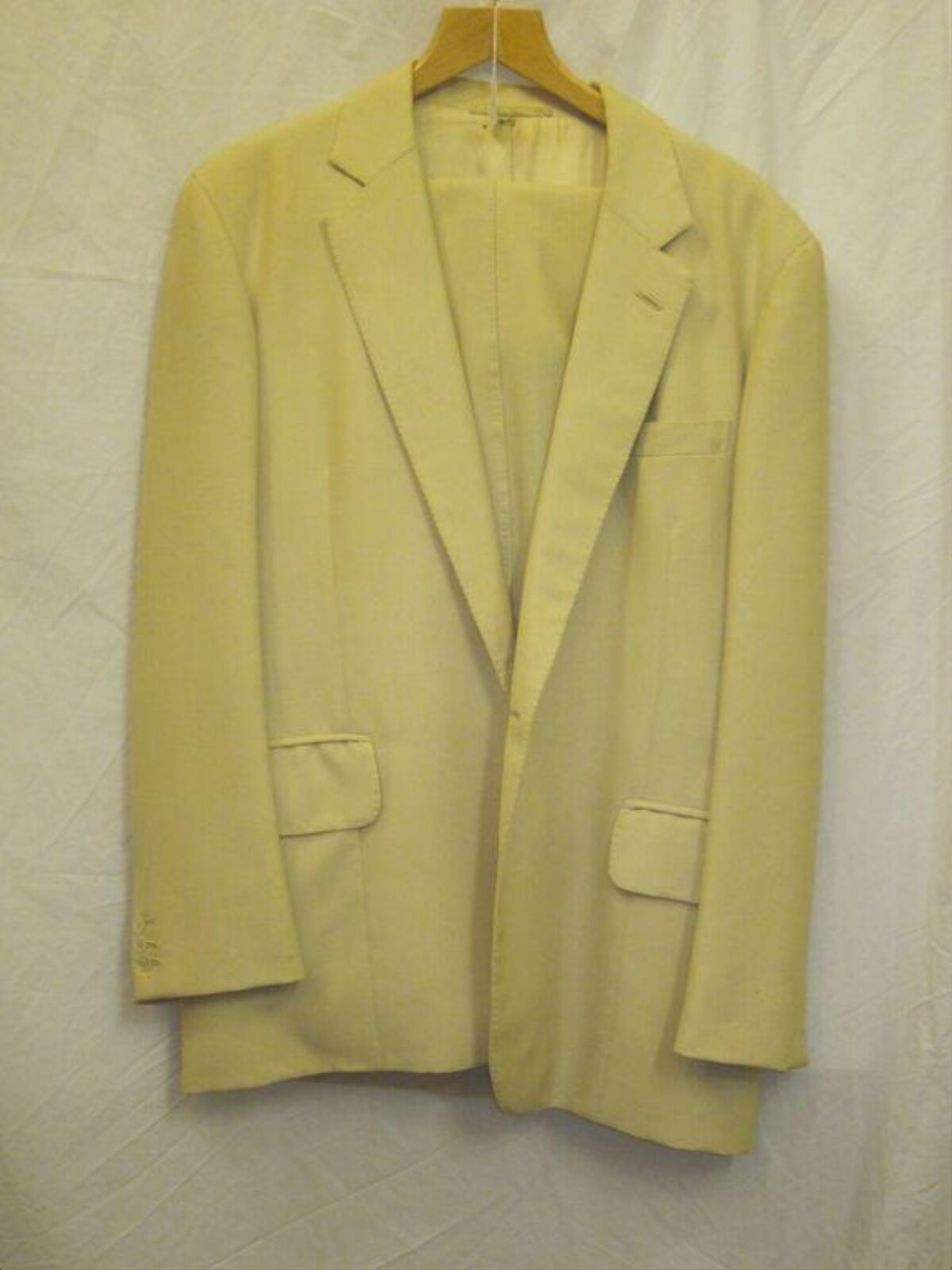 Light Yellow Unbuttoned Blazer