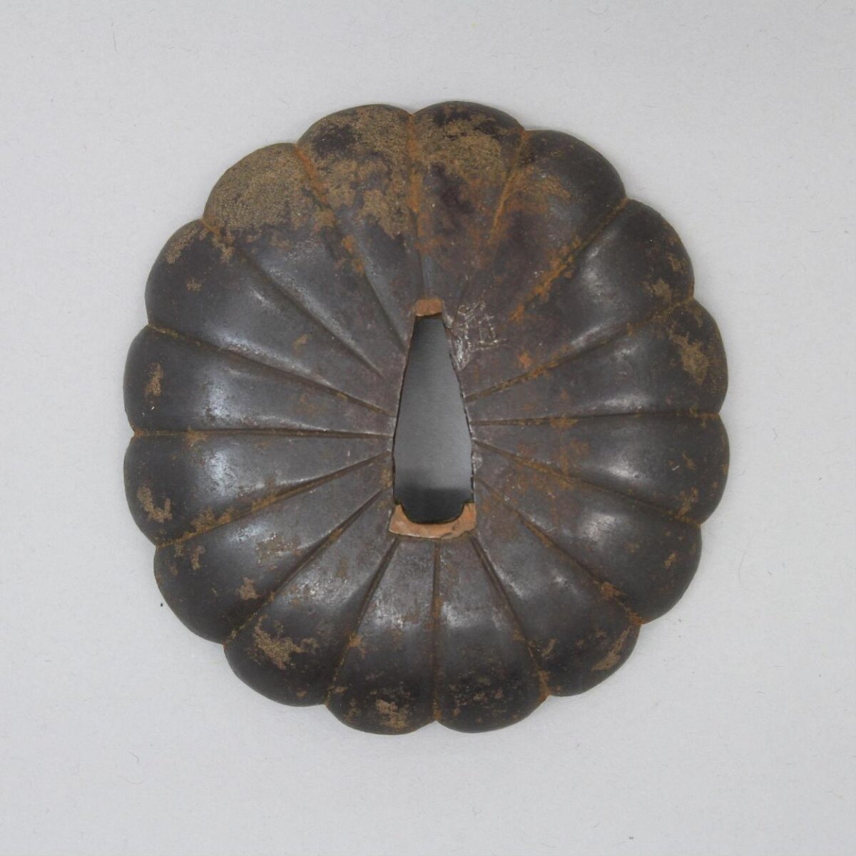 Pumpkin-shaped Iron Sword Guard