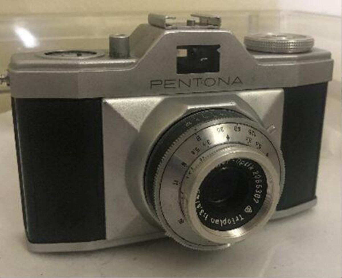 Vintage Pentona Film Camera