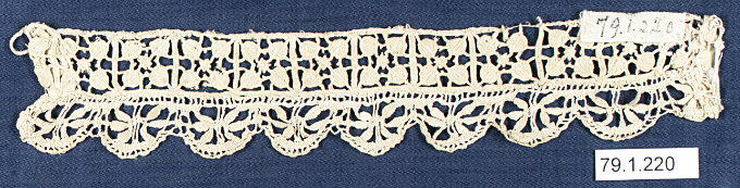 Vintage Scalloped Lace Edging Sample