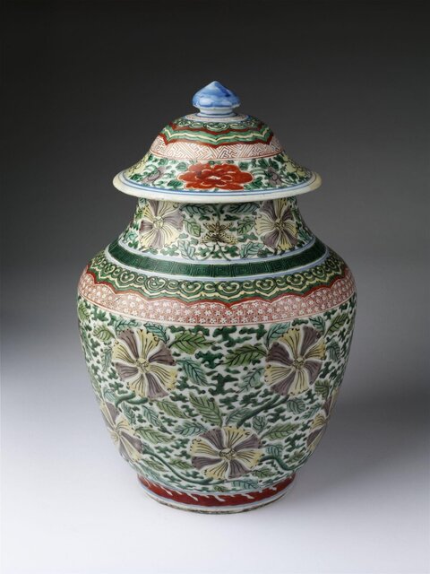 Chinese Wucai Porcelain Covered Jar