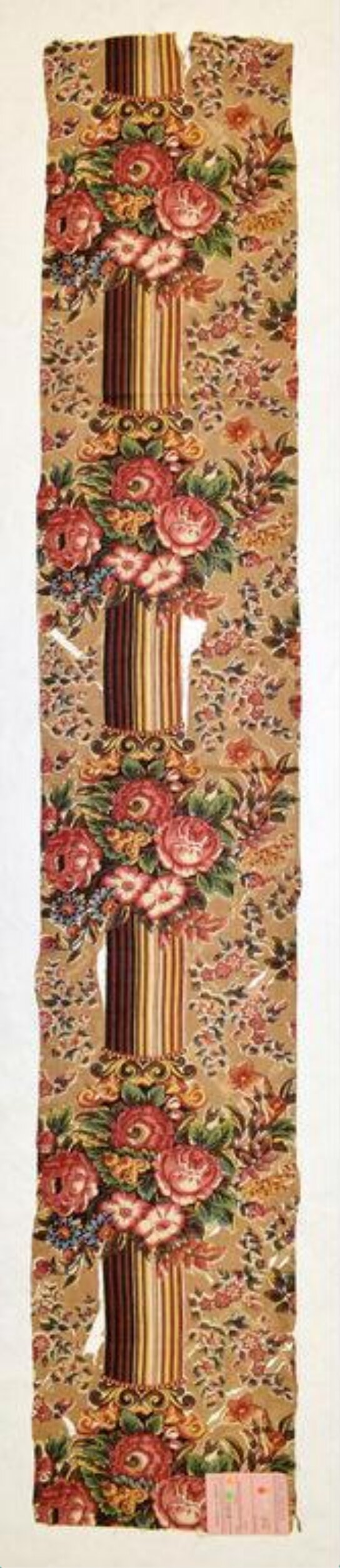 Vintage Floral Pattern Fabric Strip