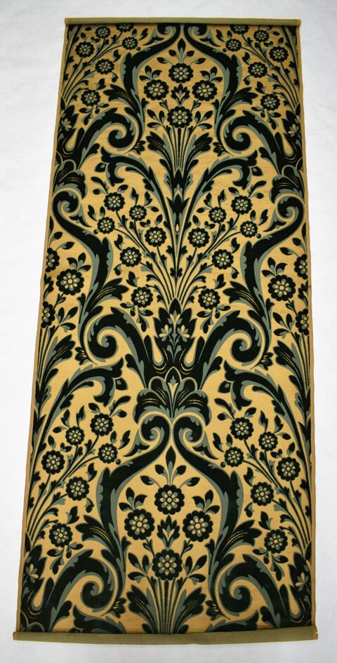 Vintage Damask Patterned Wall Hanging