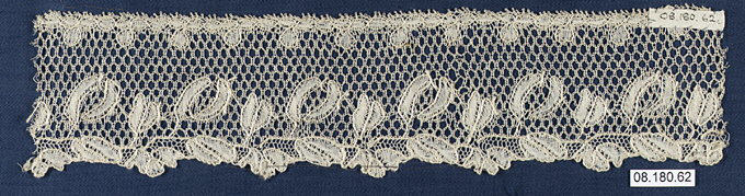 Vintage White Lace Border Sample