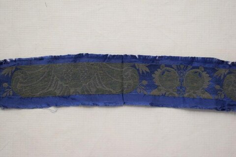 Blue Woven Flower Textile Border