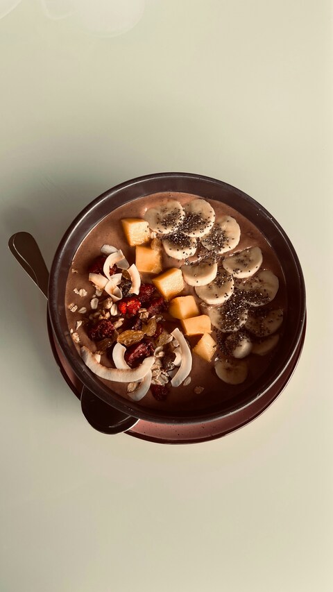 Chocolate Smoothie Bowl with Toppings